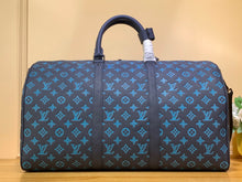 Load image into Gallery viewer, LOUIS KEEPALL BANDOULIERE 50 MONOGRAM (RIVER BLUE)