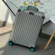 Load image into Gallery viewer, CLASSIC CABIN 36L SILVER (GREEN HANDLE)