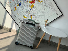 Load image into Gallery viewer, CLASSIC CABIN 36L SILVER (GREEN HANDLE)