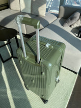 Load image into Gallery viewer, ESSENTIAL TRUNK PLUS 100L (GLOSS CACTUS GREEN)