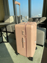 Load image into Gallery viewer, ESSENTIAL TRUNK PLUS 100L (GLOSS SALMON PINK)