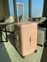 Load image into Gallery viewer, ESSENTIAL TRUNK PLUS 100L (GLOSS SALMON PINK)