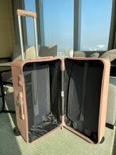 Load image into Gallery viewer, ESSENTIAL TRUNK PLUS 100L (GLOSS SALMON PINK)