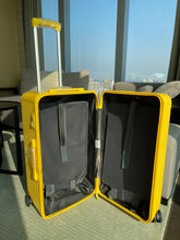 Load image into Gallery viewer, ESSENTIAL TRUNK PLUS 100L (GLOSS SAFFRON)