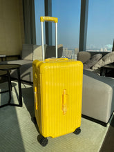 Load image into Gallery viewer, ESSENTIAL TRUNK PLUS 100L (GLOSS SAFFRON)