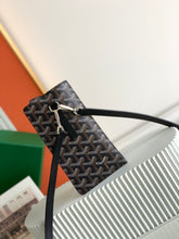 Load image into Gallery viewer, MONTMARTRE GM PHONE POUCH (BLACK)