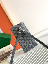 Load image into Gallery viewer, MONTMARTRE GM PHONE POUCH (GREY)