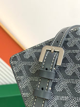 Load image into Gallery viewer, MONTMARTRE GM PHONE POUCH (GREY)