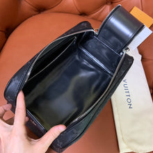 Load image into Gallery viewer, LOUIS DOPP KIT (MONOGRAM BLACK)