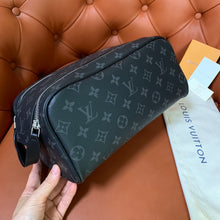 Load image into Gallery viewer, LOUIS DOPP KIT (MONOGRAM BLACK)