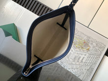 Load image into Gallery viewer, CONTI POUCH (NAVY)