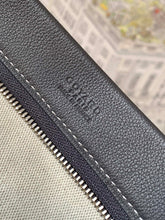 Load image into Gallery viewer, CONTI POUCH (GREY)