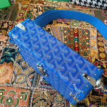 Load image into Gallery viewer, CASSETTE TRUNK (BLUE)