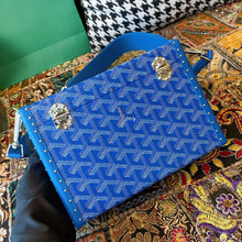 Load image into Gallery viewer, CASSETTE TRUNK (BLUE)