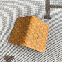 Load image into Gallery viewer, SAINT-MARC CARD HOLDER (YELLOW)