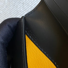 Load image into Gallery viewer, SAINT-MARC CARD HOLDER (BLACK)