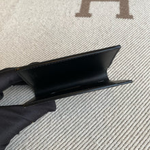 Load image into Gallery viewer, SAINT-MARC CARD HOLDER (BLACK)