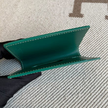 Load image into Gallery viewer, SAINT-MARC CARD HOLDER (GREEN)