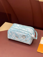 Load image into Gallery viewer, LOUIS DOPP KIT AQUA GARDEN (SKY BLUE)