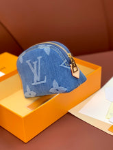 Load image into Gallery viewer, LOUIS POCHETTE COSMETIQUE PM (DENIM)