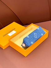 Load image into Gallery viewer, LOUIS POCHETTE COSMETIQUE PM (DENIM)