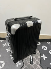 Load image into Gallery viewer, HYBRID CABIN 36L (BLACK)