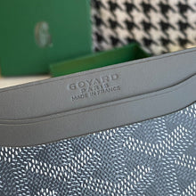 Load image into Gallery viewer, SAINT SUPLICE CARDHOLDER (GREY)