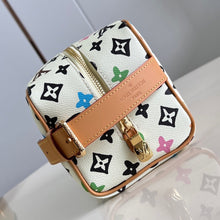 Load image into Gallery viewer, LOUIS LOCKER DOPP KIT (CREAM MULTICOLOR)