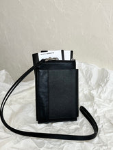 Load image into Gallery viewer, BALEN PASSPORT WALLET (BLACK)