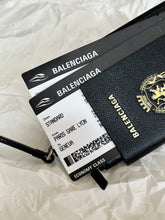Load image into Gallery viewer, BALEN PASSPORT WALLET (BLACK)