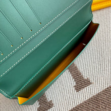 Load image into Gallery viewer, SAINT-LAMBERT WALLET (GREEN)