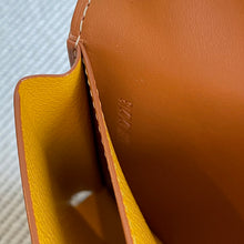Load image into Gallery viewer, SAINT-LAMBERT WALLET (BLACK TAN)