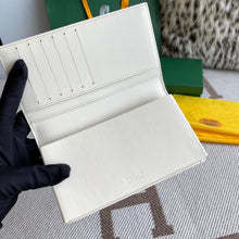 Load image into Gallery viewer, SAINT-LAMBERT WALLET (WHITE)