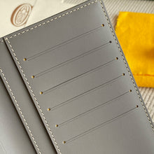 Load image into Gallery viewer, SAINT-LAMBERT WALLET (GREY)