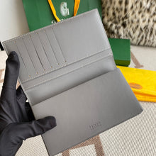 Load image into Gallery viewer, SAINT-LAMBERT WALLET (GREY)