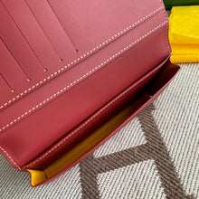Load image into Gallery viewer, SAINT-LAMBERT WALLET (RED)