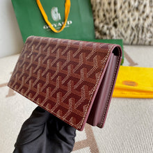 Load image into Gallery viewer, SAINT-LAMBERT WALLET (BURGUNDY)