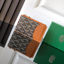 Load image into Gallery viewer, BOURBON ZIPPED CARD HOLDER (BLACK TAN)