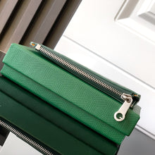 Load image into Gallery viewer, BOURBON ZIPPED CARD HOLDER (GREEN)