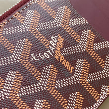 Load image into Gallery viewer, BOURBON ZIPPED CARD HOLDER (BURGUNDY)