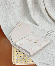 Load image into Gallery viewer, LOUIS VICTORINE WALLET (POINTED)