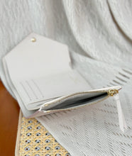 Load image into Gallery viewer, LOUIS VICTORINE WALLET (POINTED)