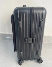 Load image into Gallery viewer, ESSENTIAL SLEEVE CABIN 36L (MATTE BLACK)