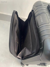 Load image into Gallery viewer, ESSENTIAL SLEEVE CABIN 36L (GLOSS GREY)