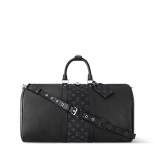 Load image into Gallery viewer, LOUIS KEEPALL BANDOULIERE 50 MONOGRAM TAIGA (BLACK)