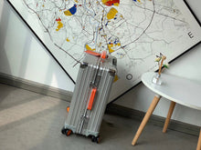 Load image into Gallery viewer, CLASSIC CABIN 36L SILVER (ORANGE HANDLE)