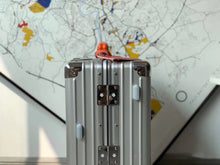 Load image into Gallery viewer, CLASSIC CABIN 36L SILVER (ORANGE HANDLE)