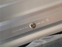 Load image into Gallery viewer, CLASSIC CABIN 36L SILVER (PINK HANDLE)