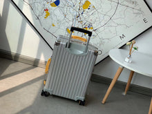 Load image into Gallery viewer, CLASSIC CABIN 36L SILVER (YELLOW HANDLE)