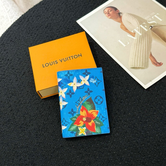 LOUIS VACATION PASSPORT HOLDER (BLUE)